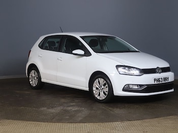 Used Volkswagen Polo 2015 for sale - 76554800: Photo