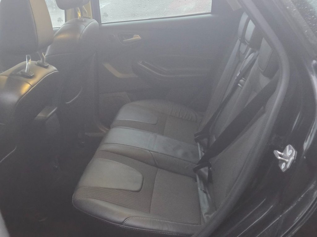 Used Ford Focus 2013 for sale - 76617866: Photo 17