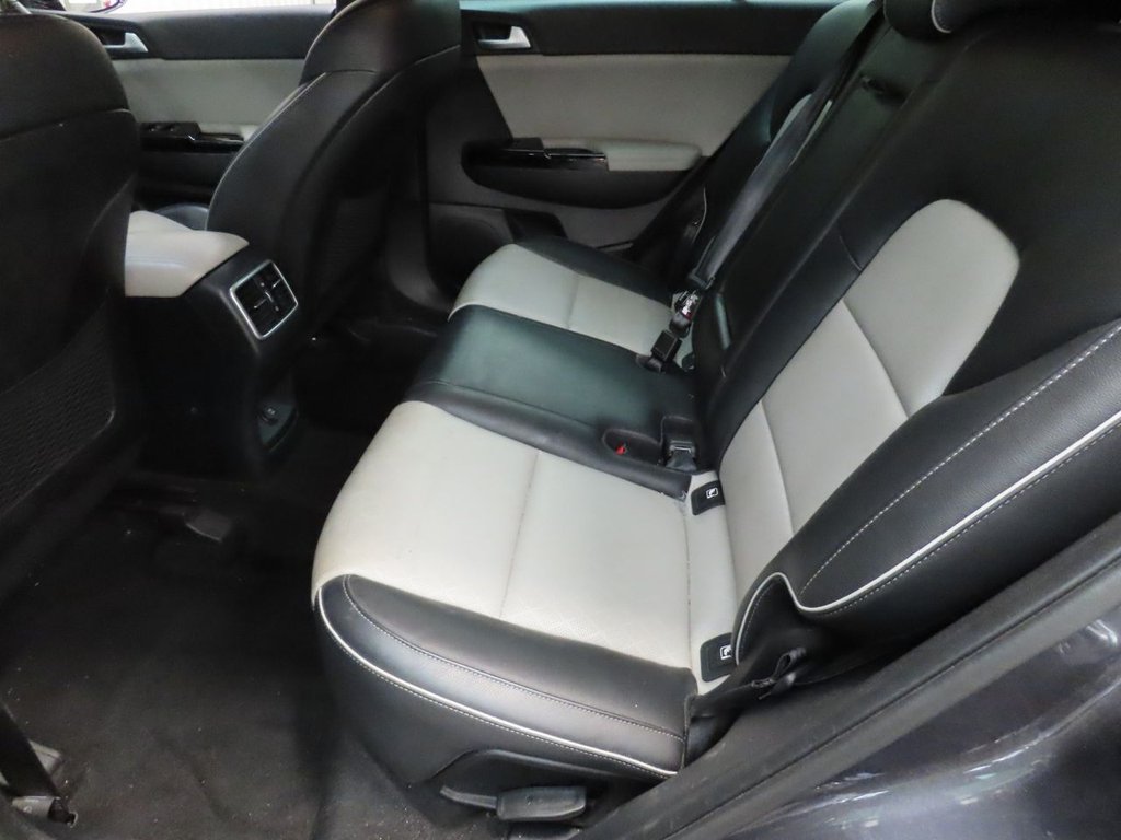 Used Kia Sportage 2018 for sale - 76731200: Photo 9