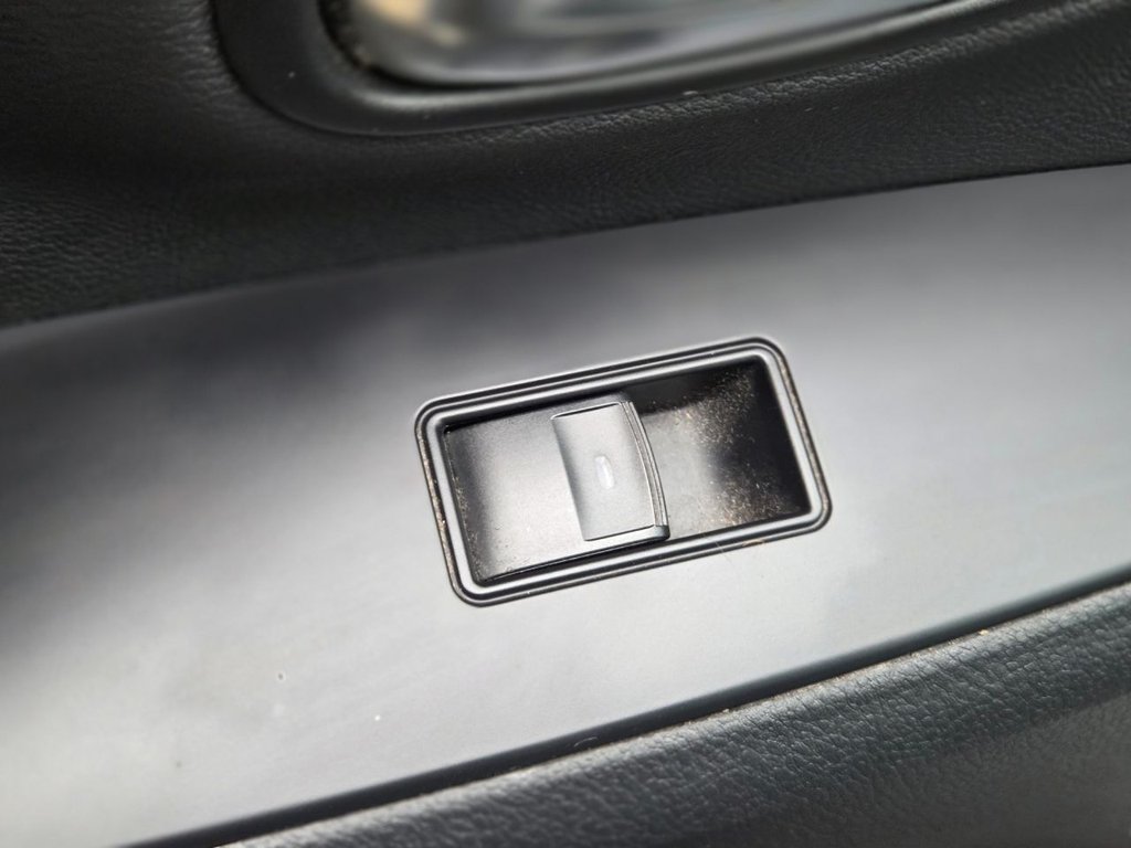 Used Toyota Avensis 2016 for sale - 76554820: Photo 24