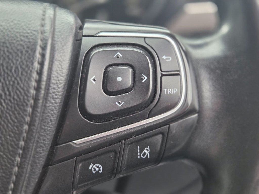 Used Toyota Avensis 2016 for sale - 76554820: Photo 29