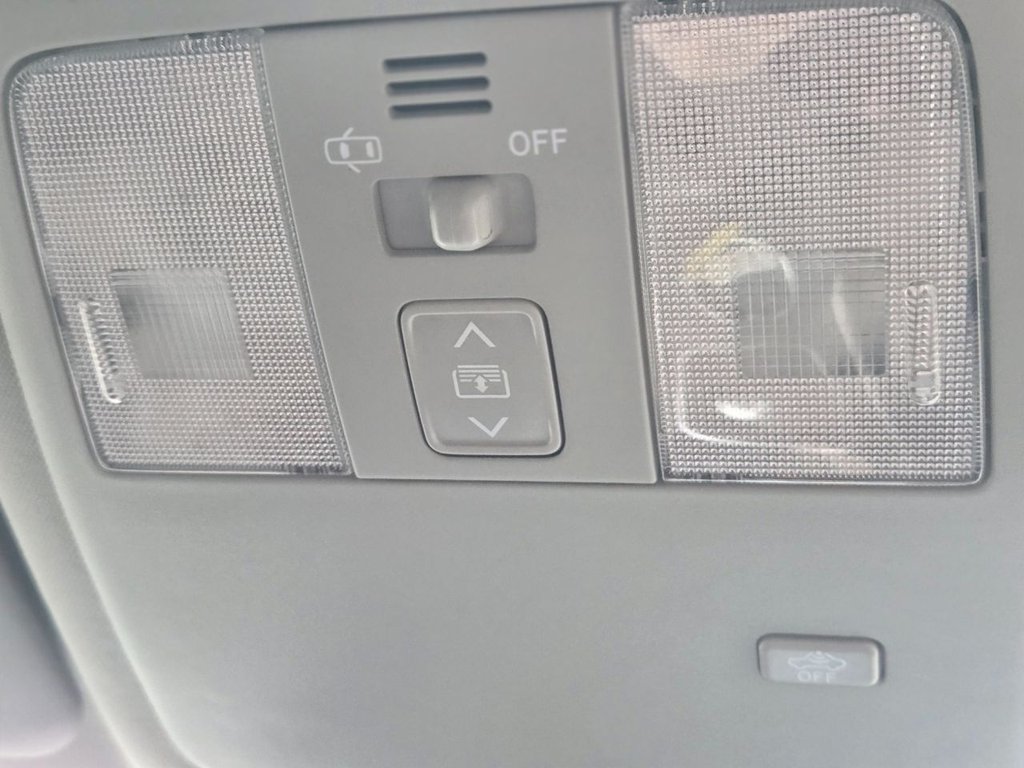 Used Toyota Avensis 2016 for sale - 76554820: Photo 42