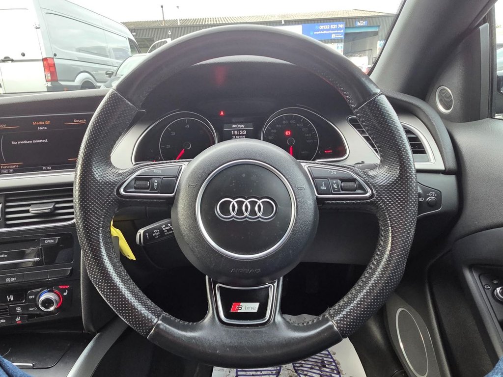 Used Audi A5 Cabriolet 2013 for sale - 76554819: Photo 32