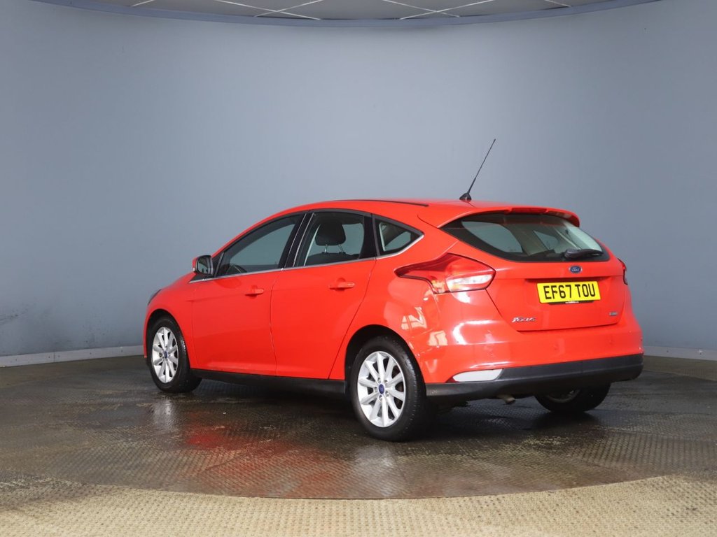 Used Ford Focus 2017 for sale - 76773039: Photo 3