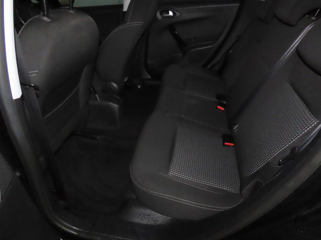 Used Peugeot 208 2017 for sale - 77920570: Photo 6