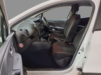 Used Renault Clio 2016 for sale - 77920181: Photo