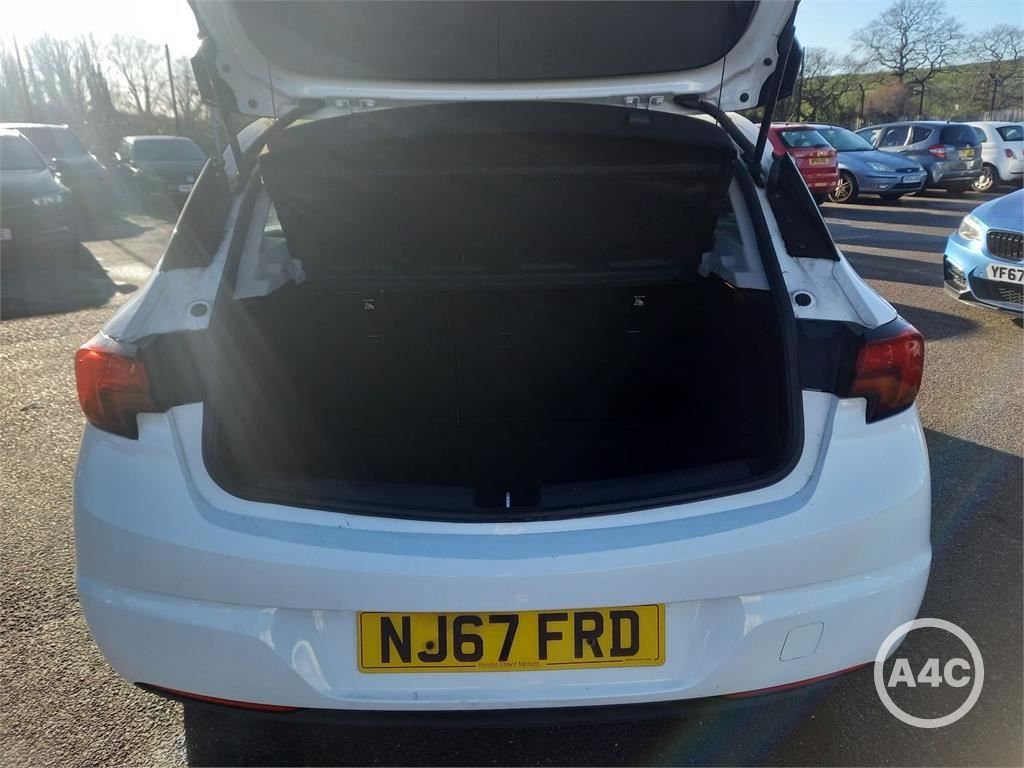 Used Vauxhall Astra 2017 for sale - 77133699: Photo 13