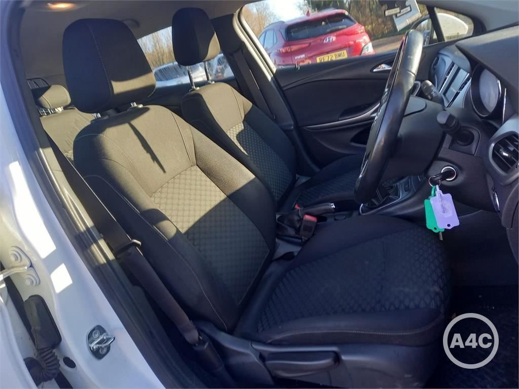 Used Vauxhall Astra 2017 for sale - 77133699: Photo 4