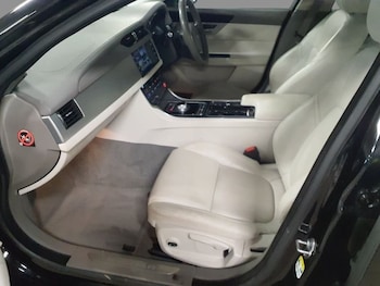 Used Jaguar XF 2016 for sale - 78017326: Photo