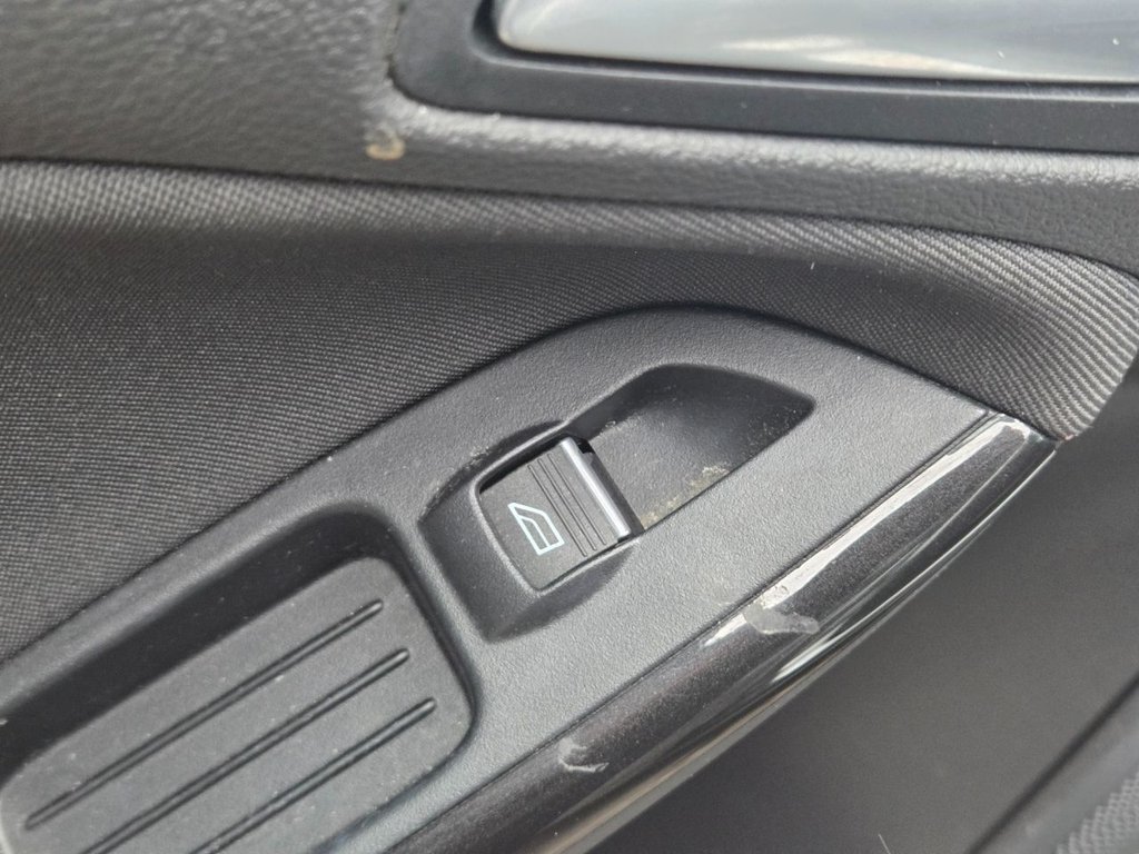 Used Ford Focus 2018 for sale - 76826480: Photo 20