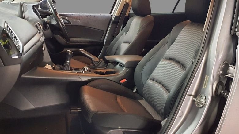 Used Mazda Mazda3 2016 for sale - 76617879: Photo 5