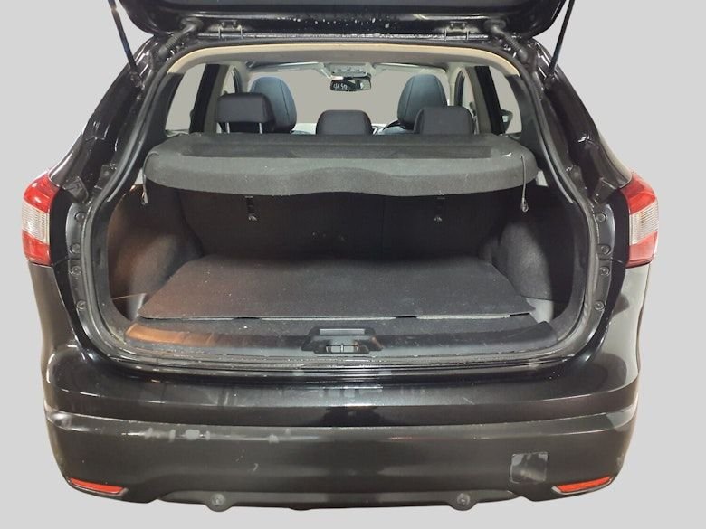 Used Nissan Qashqai 2015 for sale - 77341936: Photo 10