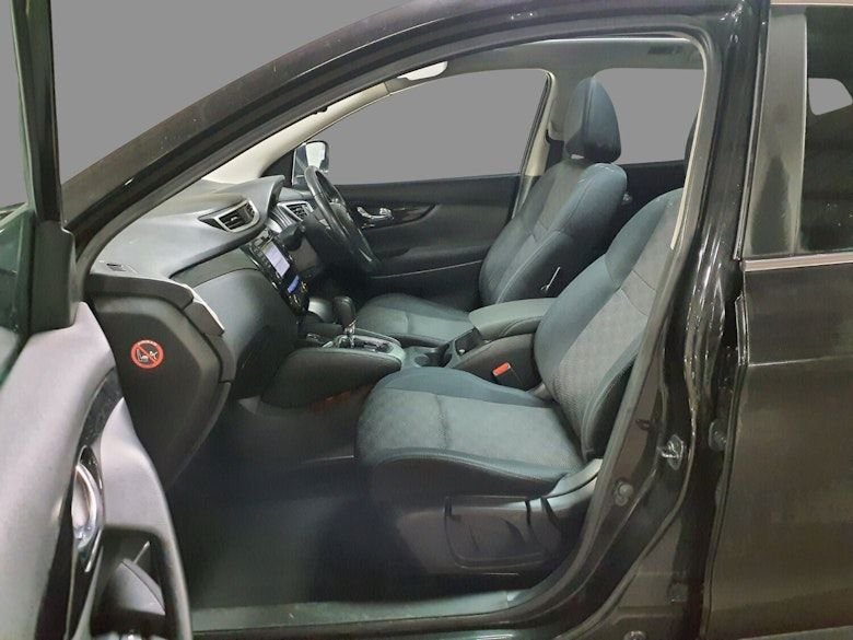 Used Nissan Qashqai 2015 for sale - 77341936: Photo 4