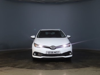 Used Toyota Auris 2017 for sale - 76868173: Photo