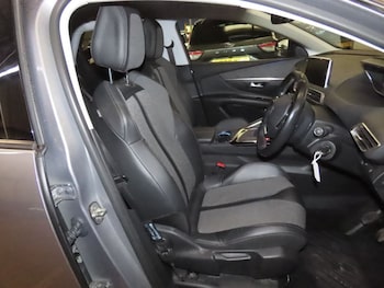 Used Peugeot 3008 2019 for sale - 76554778: Photo