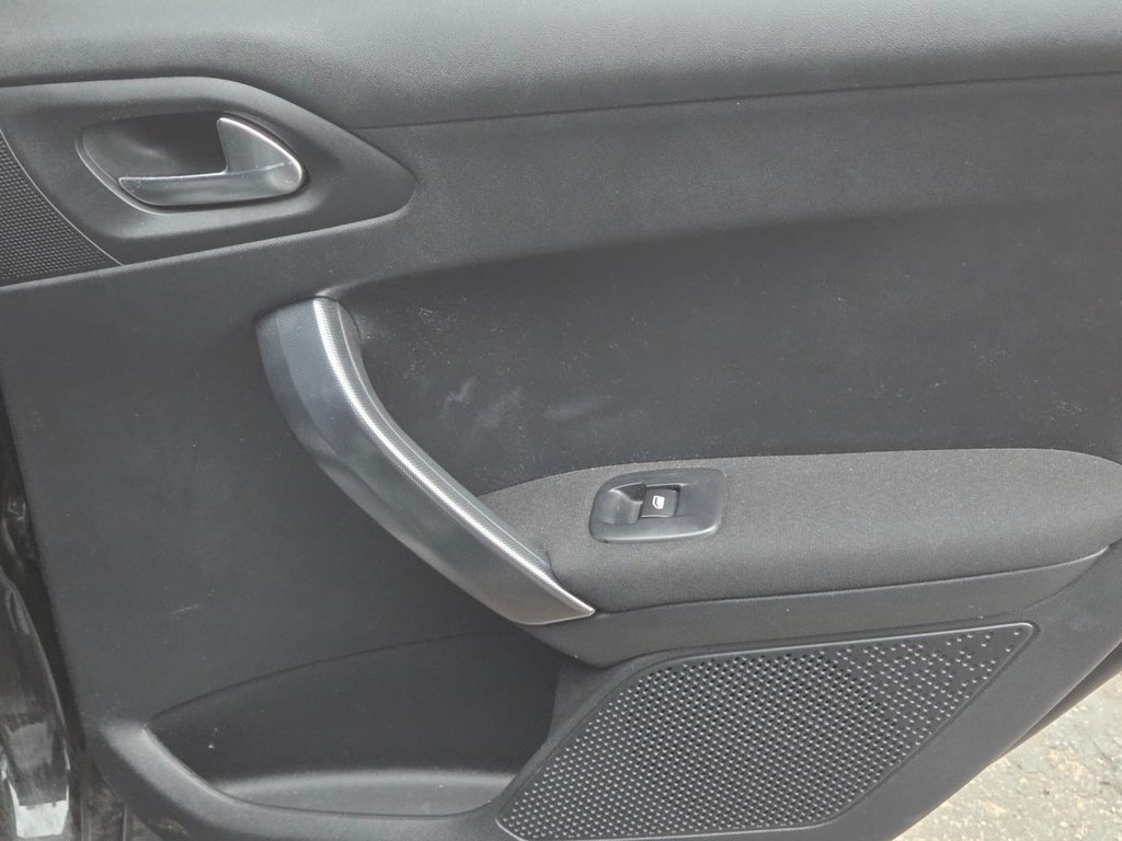 Used Peugeot 2008 2018 for sale - 76554797: Photo 12