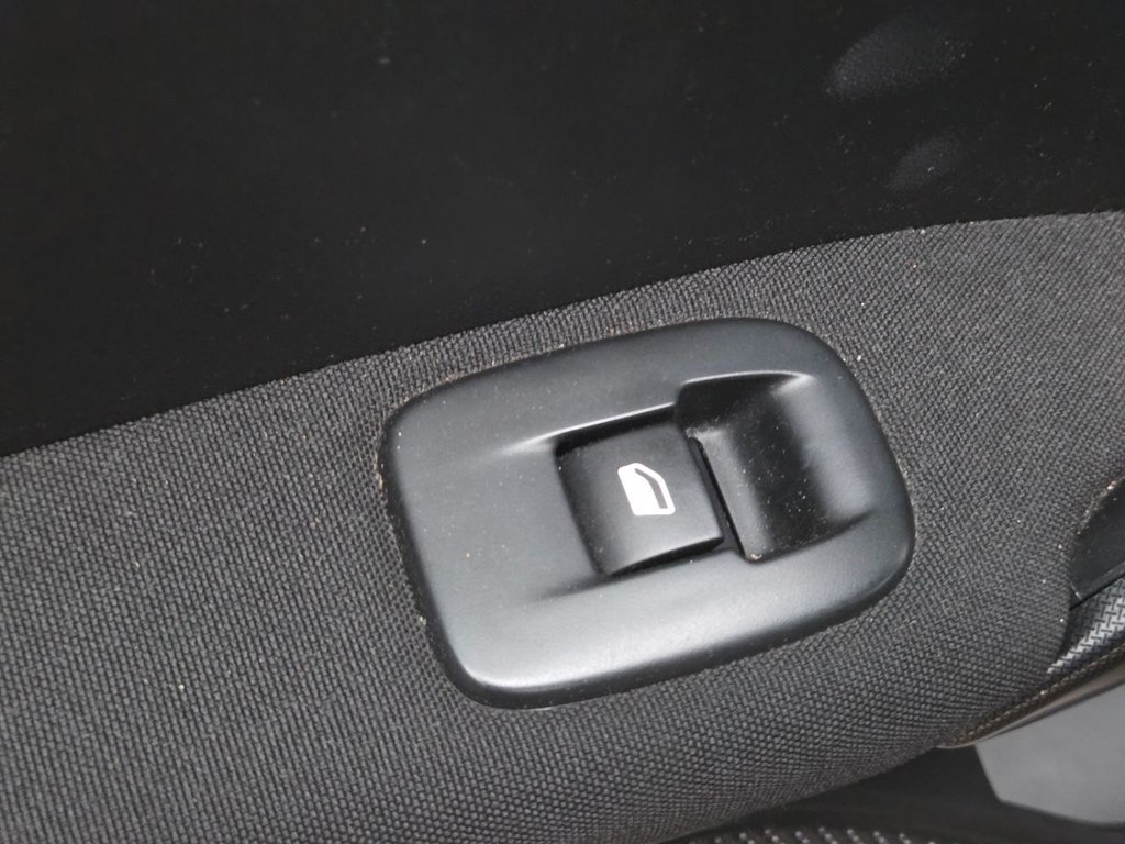 Used Peugeot 2008 2018 for sale - 76554797: Photo 19