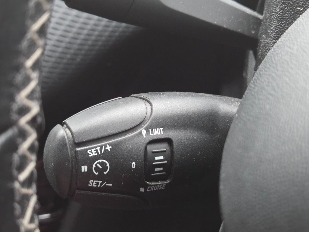 Used Peugeot 2008 2018 for sale - 76554797: Photo 30