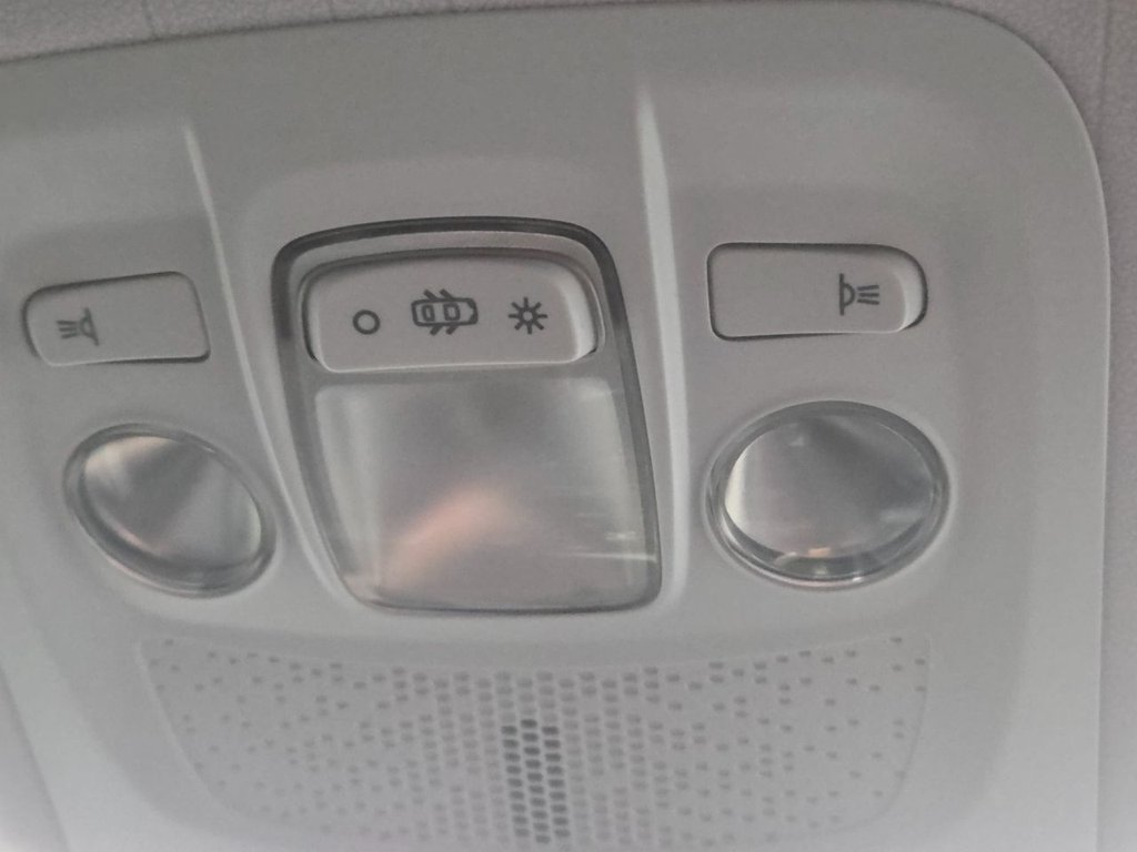 Used Peugeot 2008 2018 for sale - 76554797: Photo 35