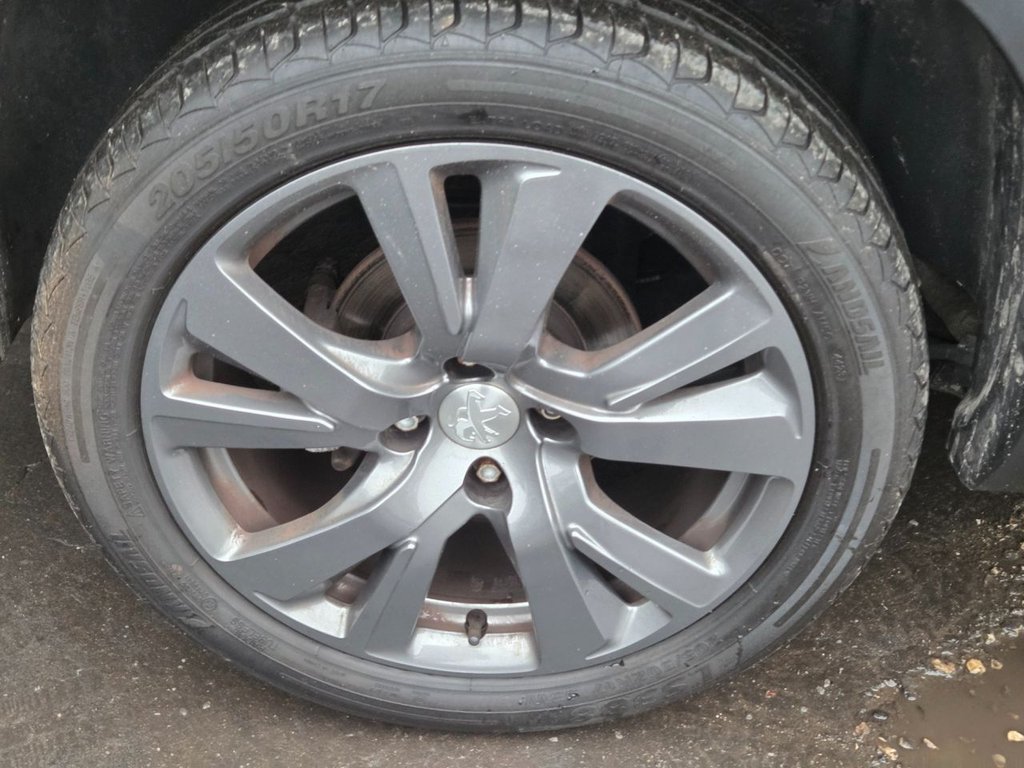 Used Peugeot 2008 2018 for sale - 76554797: Photo 36