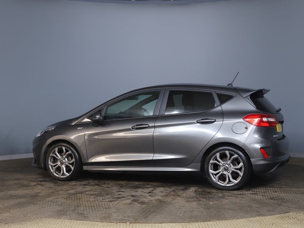 Used Ford Fiesta 2018 for sale - 76554794: Photo 2