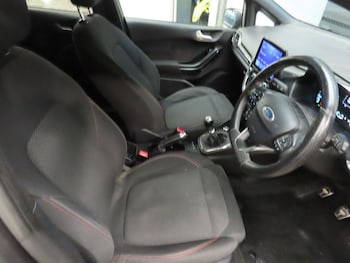 Used Ford Fiesta 2018 for sale - 76554794: Photo