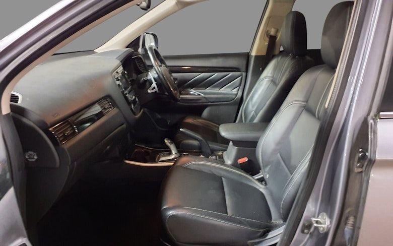 Used Mitsubishi Outlander 2016 for sale - 76900681: Photo 6