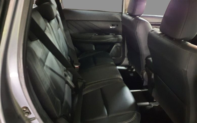 Used Mitsubishi Outlander 2016 for sale - 76900681: Photo 7