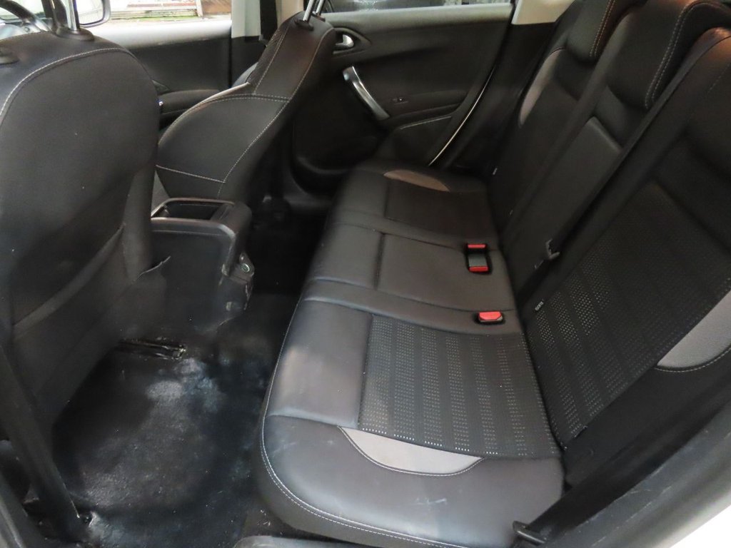 Used Peugeot 2008 2017 for sale - 76731208: Photo 9