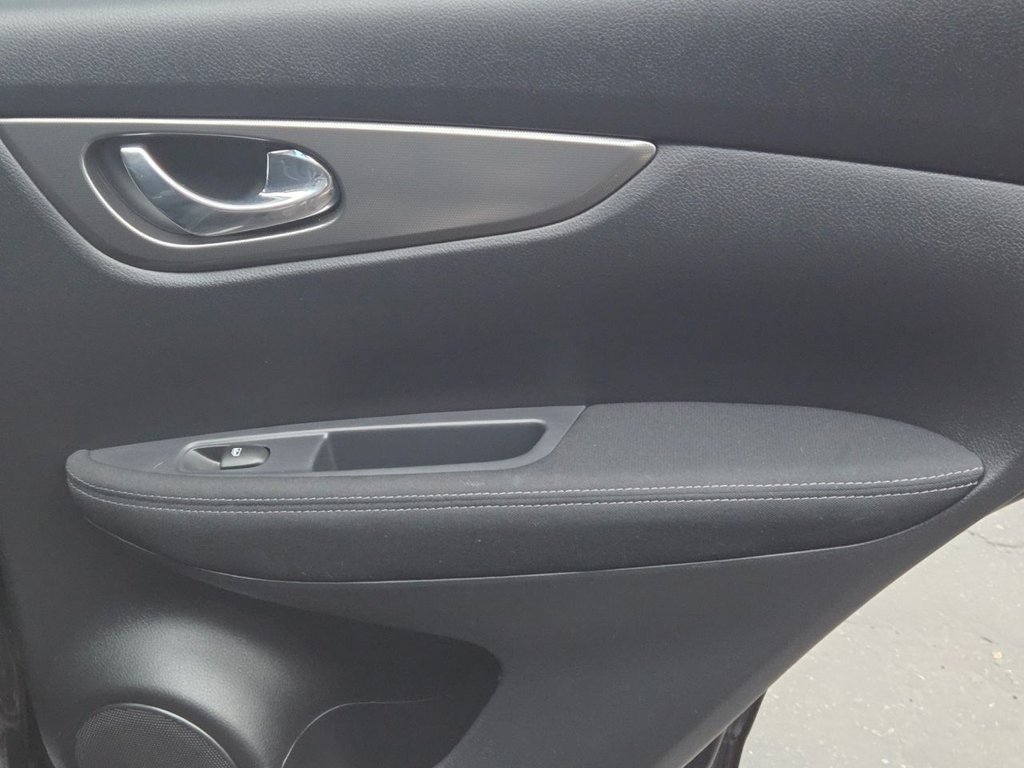 Used Nissan Qashqai 2018 for sale - 76554795: Photo 11