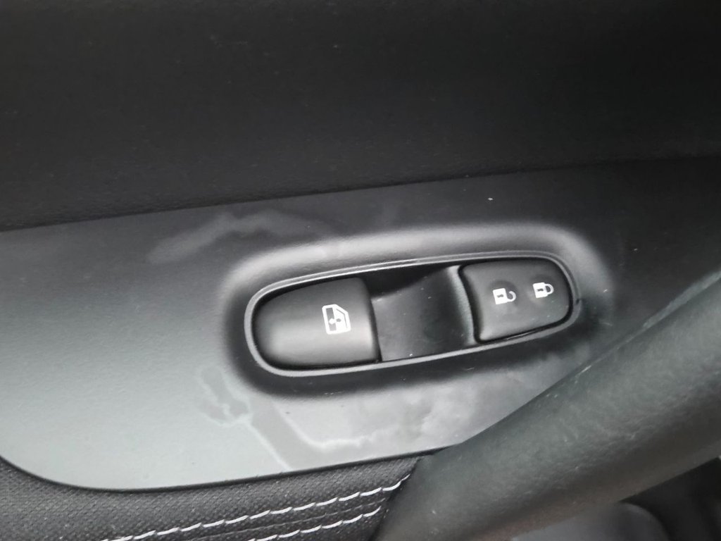 Used Nissan Qashqai 2018 for sale - 76554795: Photo 21