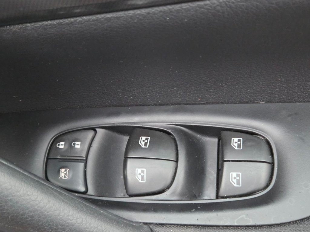 Used Nissan Qashqai 2018 for sale - 76554795: Photo 8