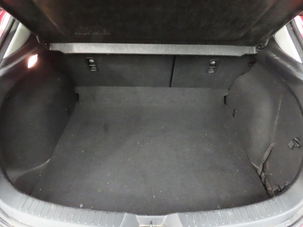 Used Mazda Mazda3 2014 for sale - 77693208: Photo 7