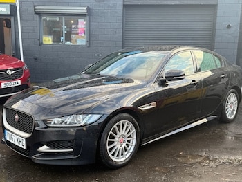Used Jaguar XE 2017 for sale - 76711050: Photo
