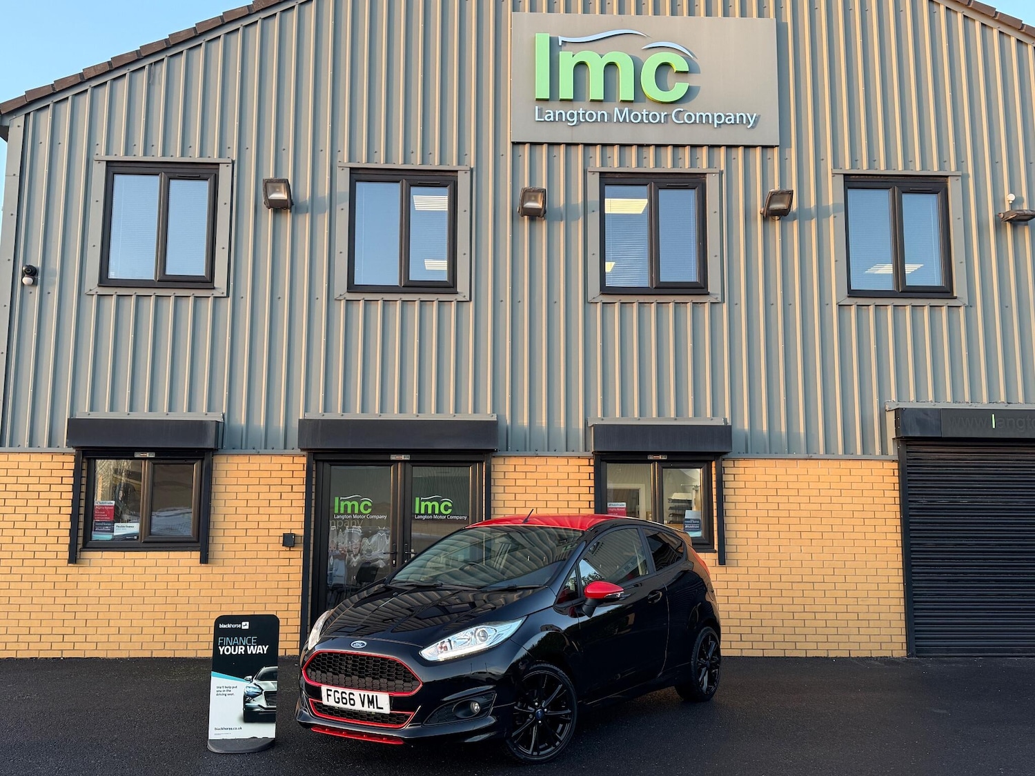 Used Ford Fiesta 2016 for sale - 76964899: Photo 2