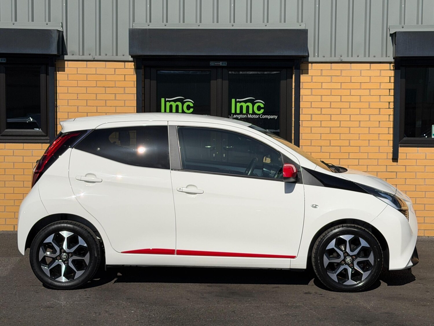 Used Toyota AYGO 2019 for sale - 77939313: Photo 11