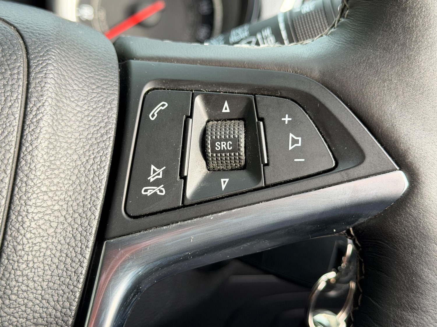 Used Vauxhall Mokka 2015 for sale - 77174926: Photo 41