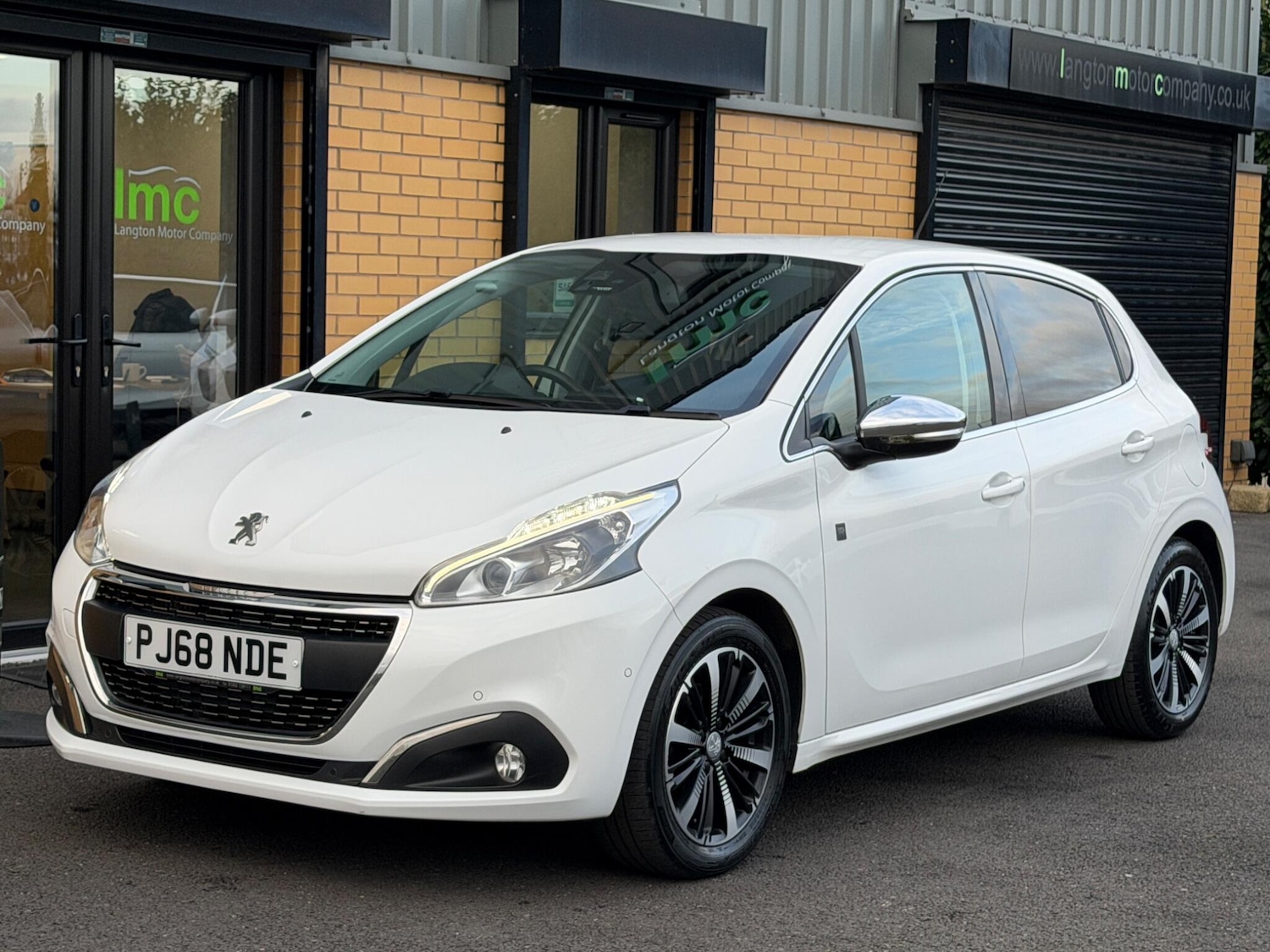 Used Peugeot 208 2018 for sale - 77683126: Photo 25