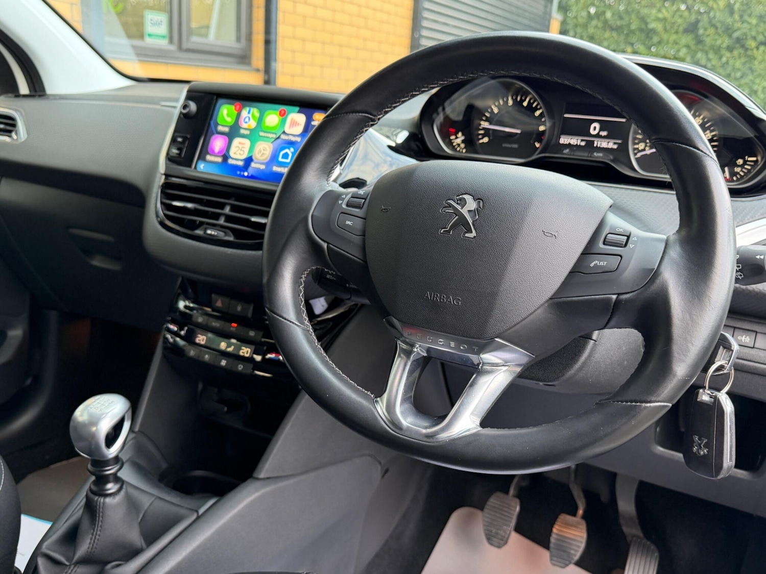 Used Peugeot 208 2018 for sale - 77683126: Photo 35