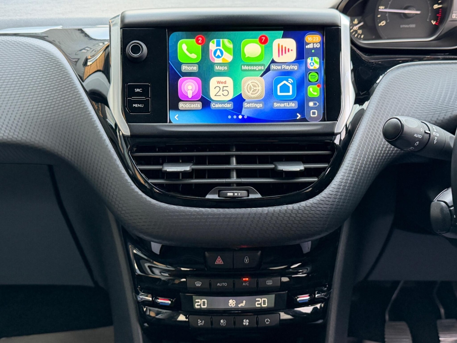 Used Peugeot 208 2018 for sale - 77683126: Photo 40