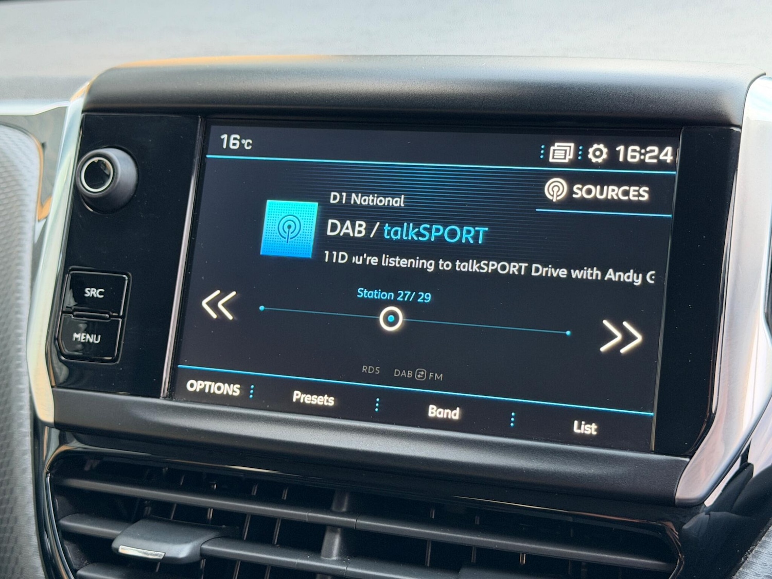 Used Peugeot 208 2018 for sale - 77683126: Photo 54