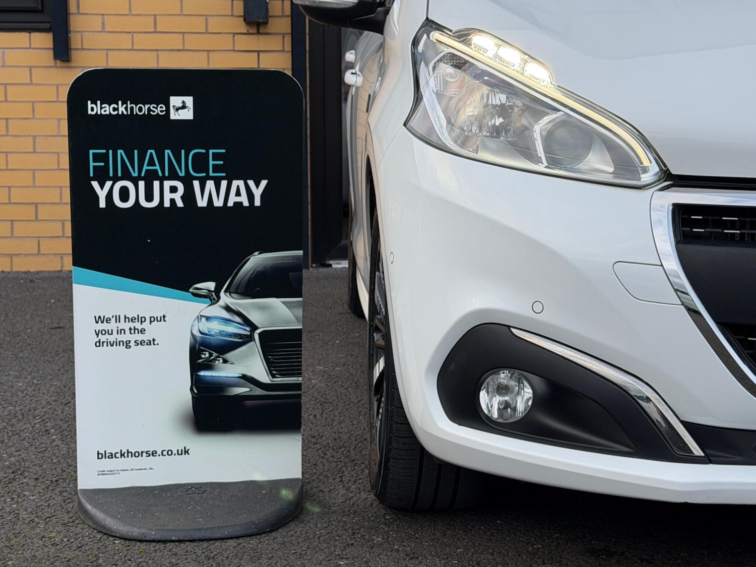 Used Peugeot 208 2018 for sale - 77683126: Photo 7