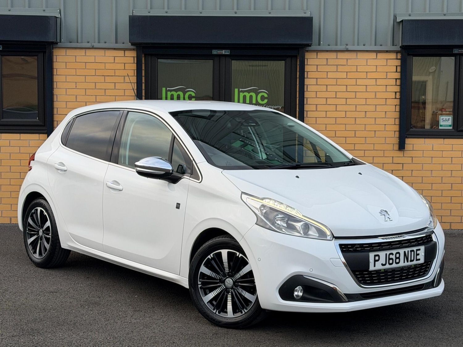 Used Peugeot 208 2018 for sale - 77683126: Photo 8