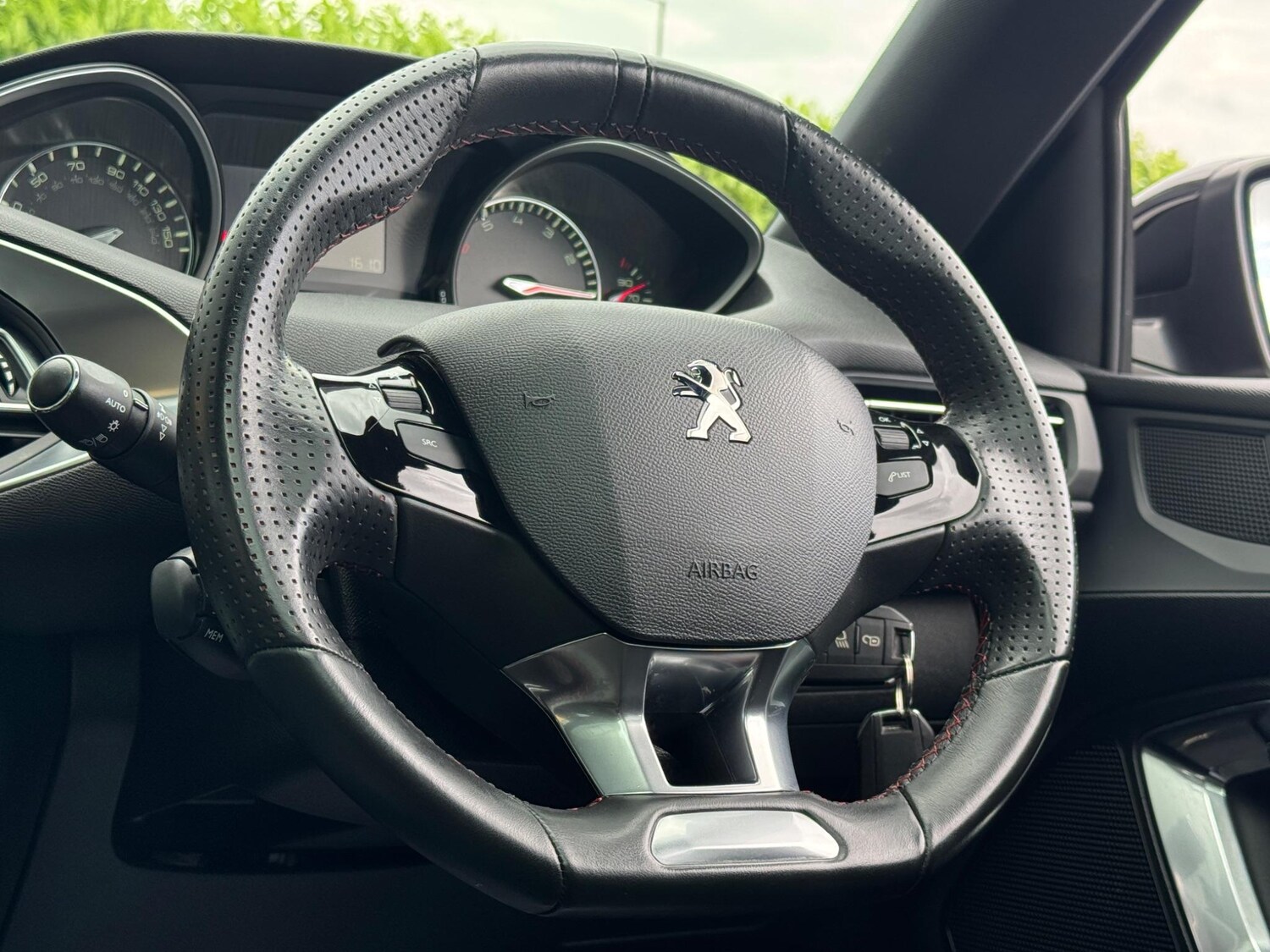 Used Peugeot 308 for sale - 76887483: Photo 42