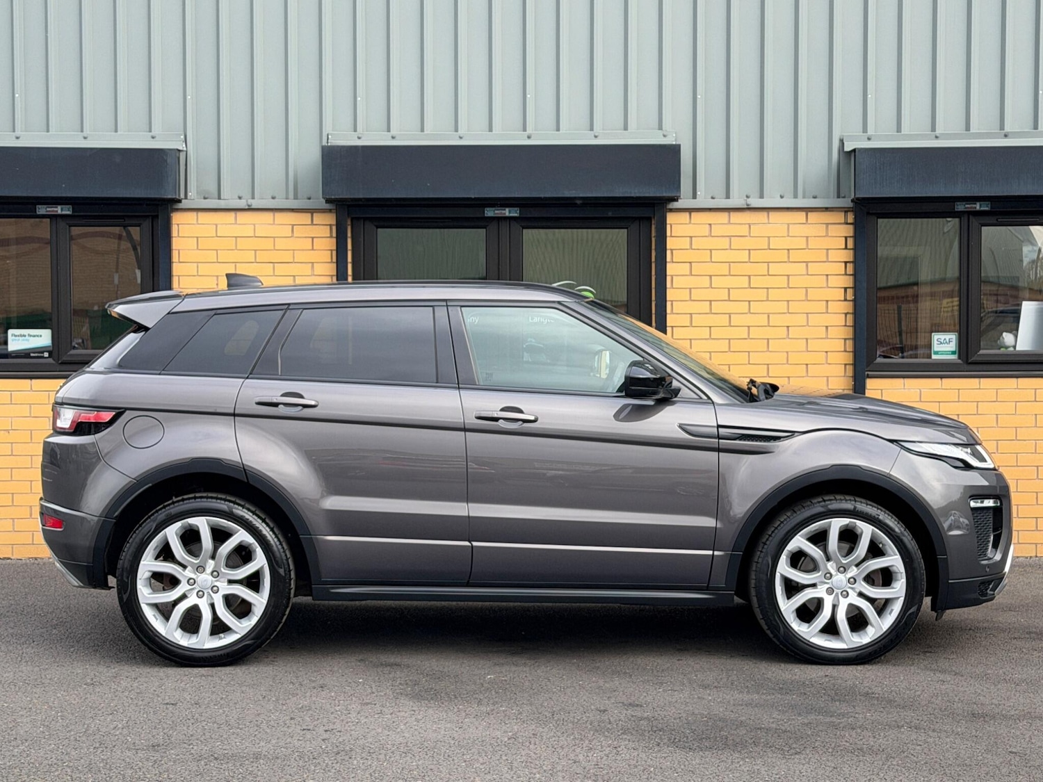 Used Land Rover Range Rover Evoque for sale - 78147761: Photo 11