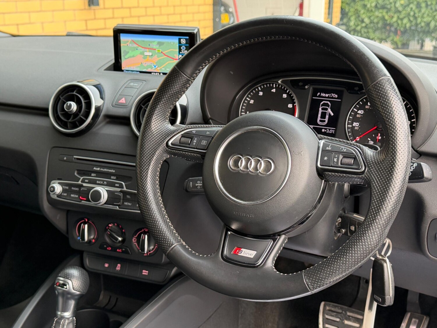 Used Audi A1 2015 for sale - 77376209: Photo 32