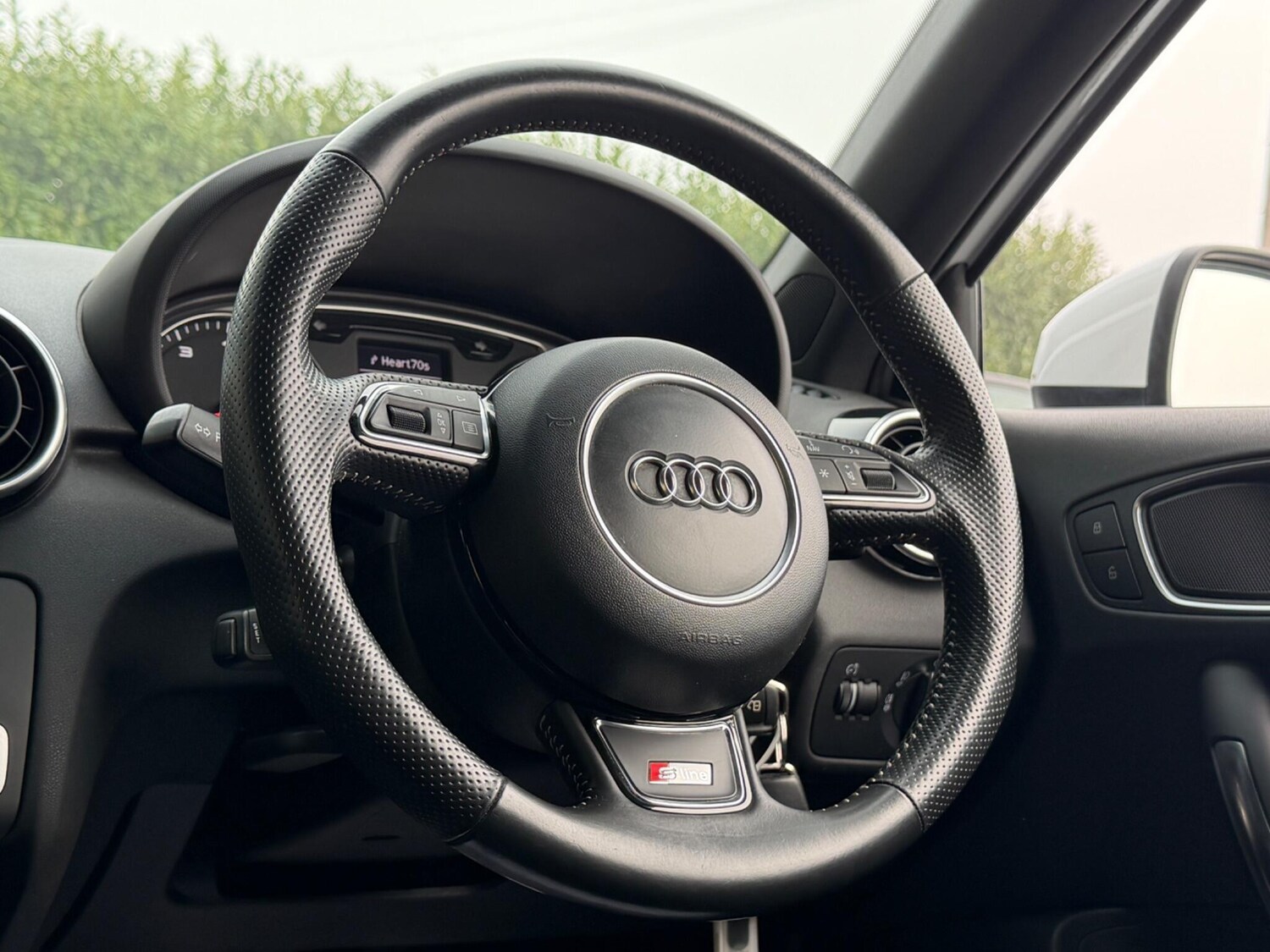 Used Audi A1 2015 for sale - 77376209: Photo 40