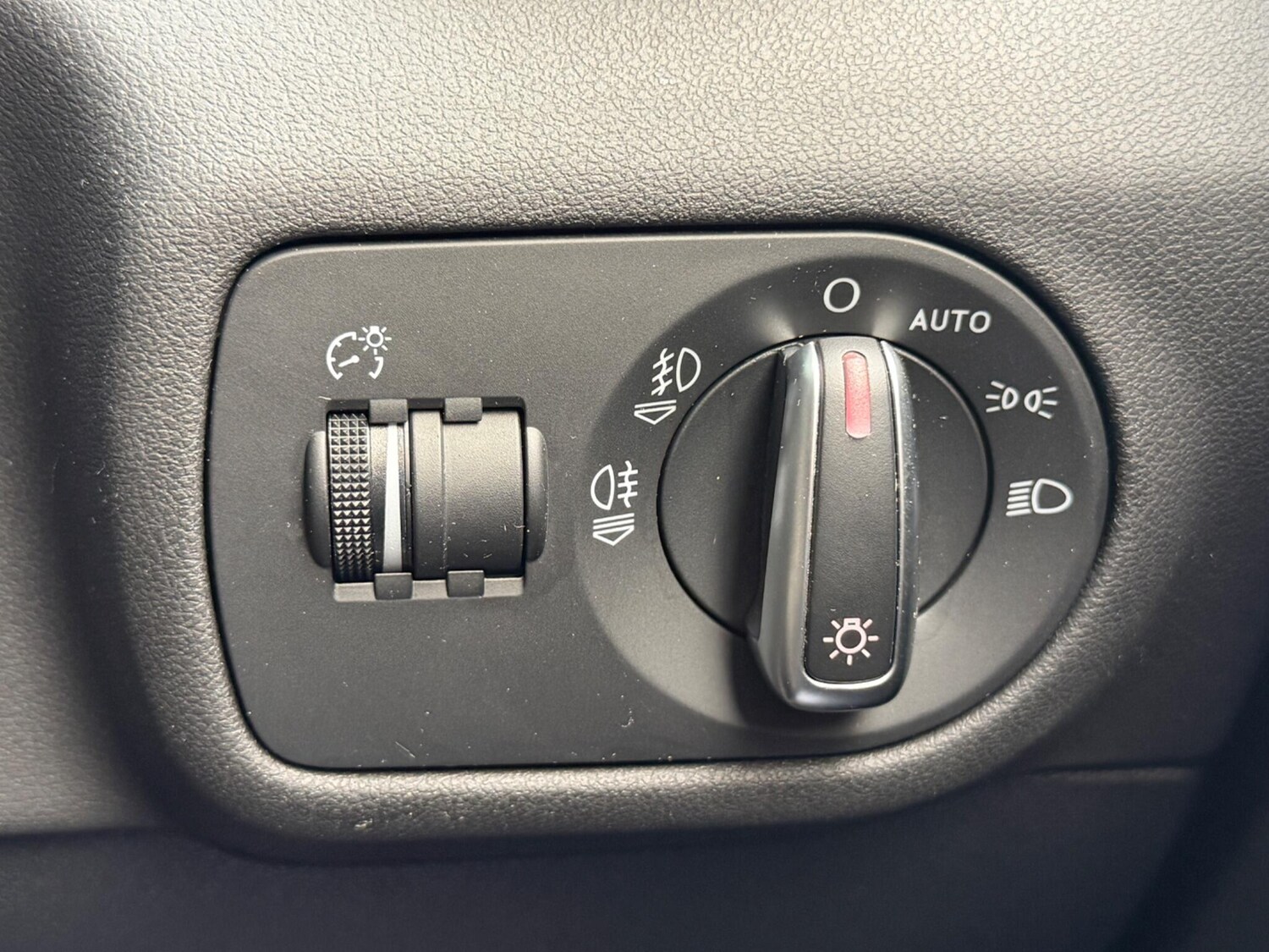 Used Audi A1 2015 for sale - 77376209: Photo 52