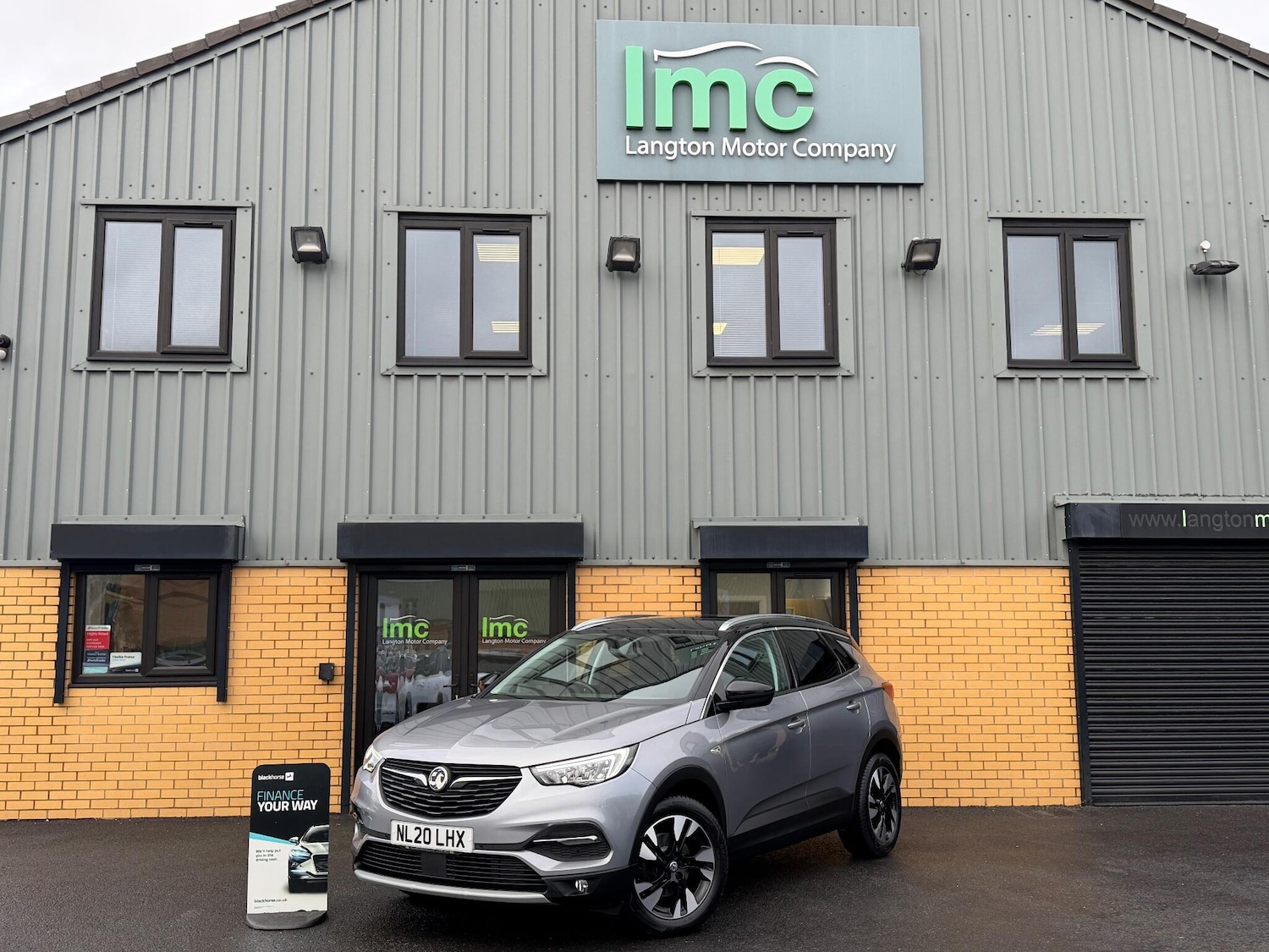 Used Vauxhall Grandland X 2020 for sale - 77017047: Photo 2