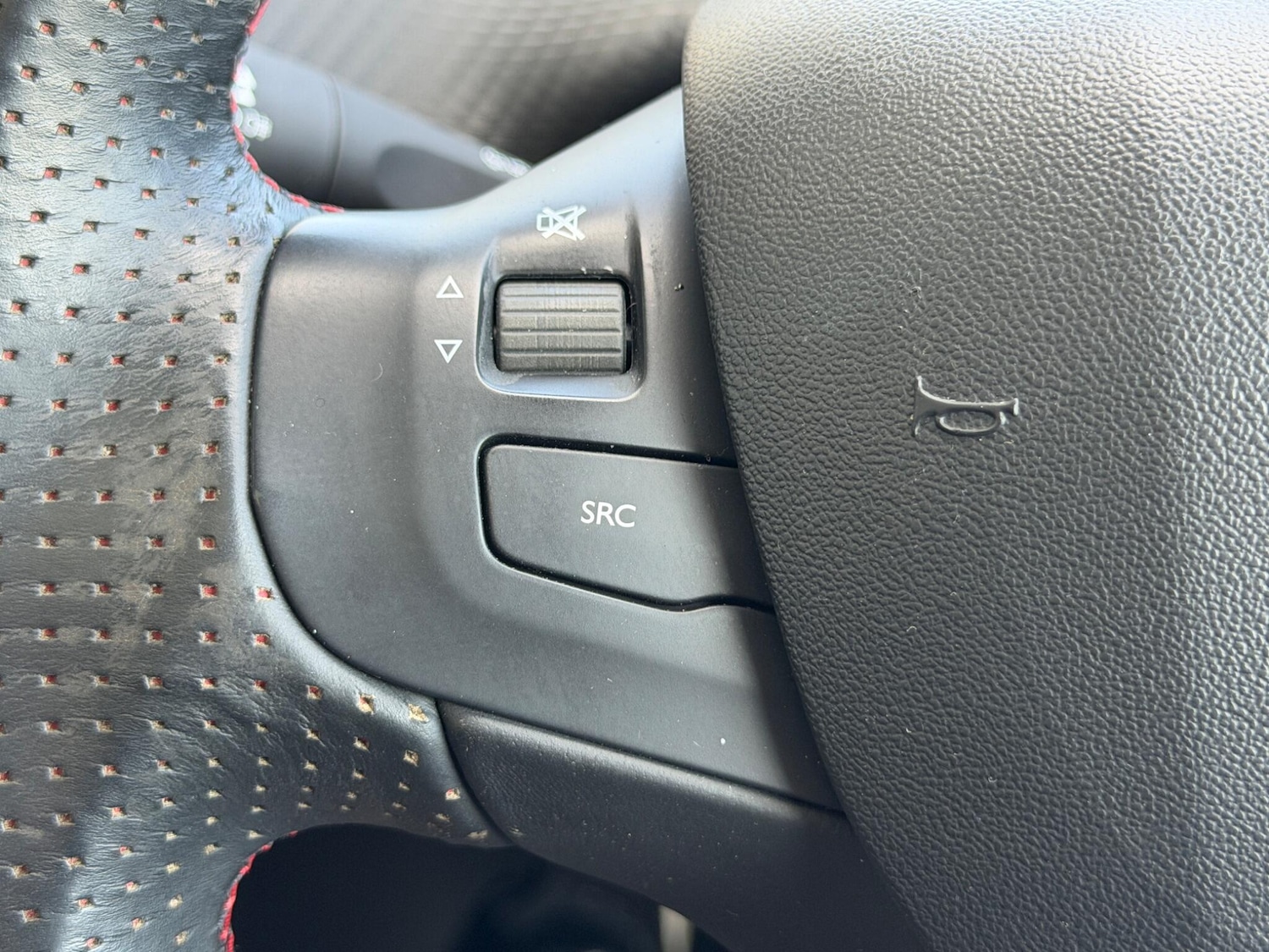 Used Peugeot 2008 2018 for sale - 78115710: Photo 45